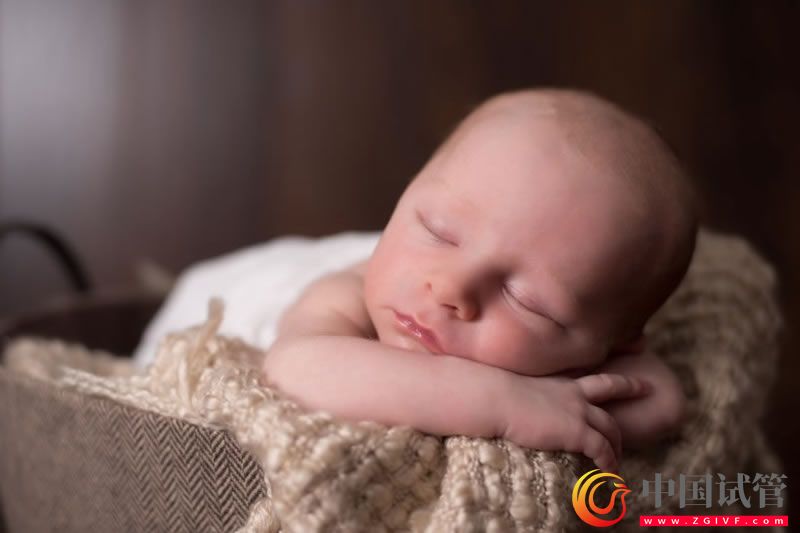 西雙版納第三代試管嬰兒多少錢(qián),貴不貴?(圖1) 西雙版納第三代試管嬰兒多少錢(qián),貴不貴?(圖1)