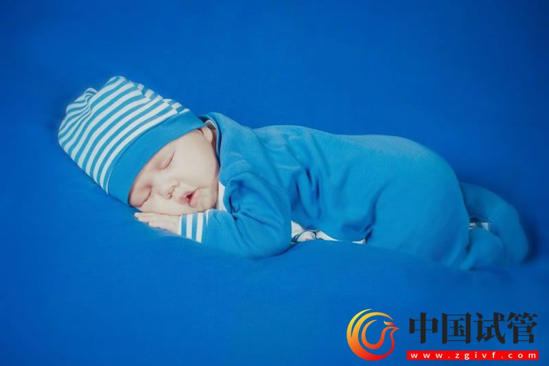 中國試管嬰兒網(wǎng) 三個(gè)優(yōu)勢卵泡都建議放棄,原來和成熟卵泡的差別太大(圖2)